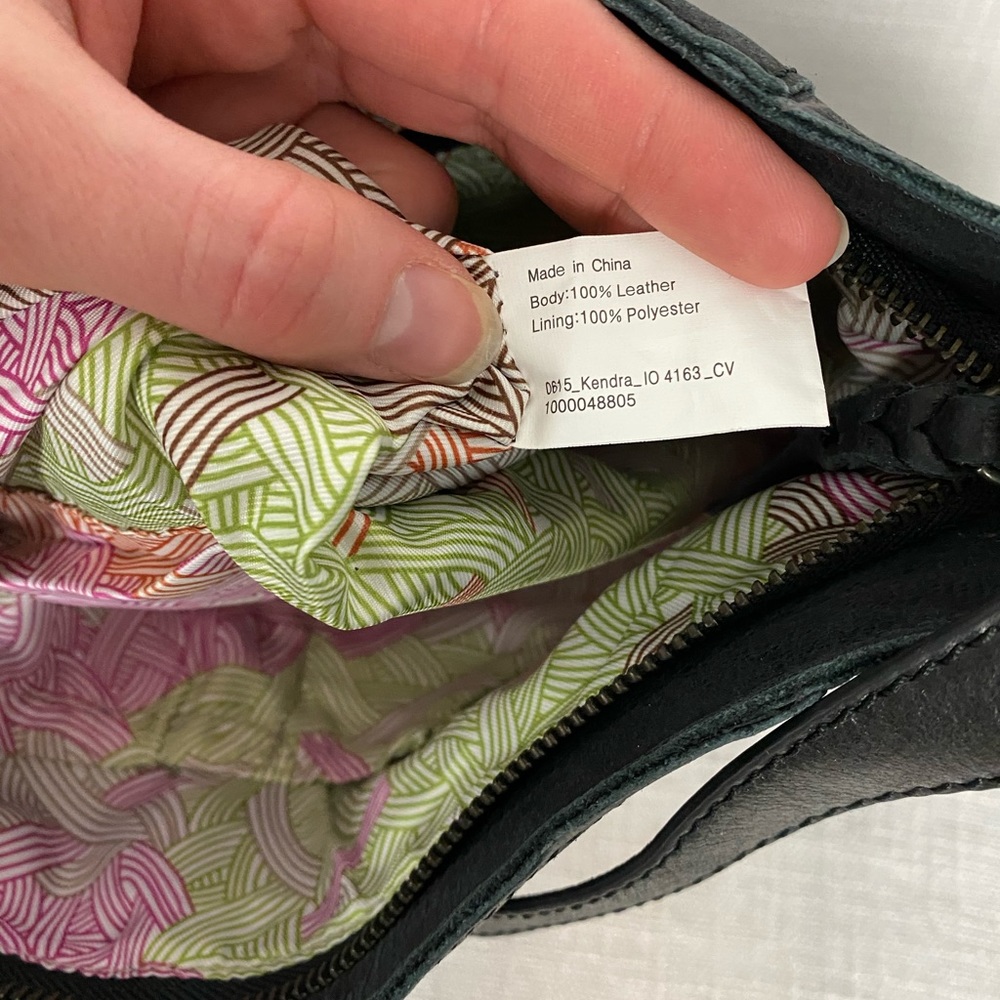 COPY - The Sak Black Leather Stitched Shoulder Bag - Picture 3 of 7